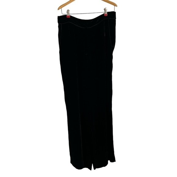 SLEEPING WITH JACQUES x FREE PEOPLE Dinner Party Wide-Leg Velvet Pants - Picture 3 of 13